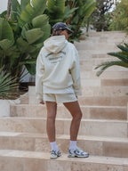 Buttergelbe Lounge-Shorts