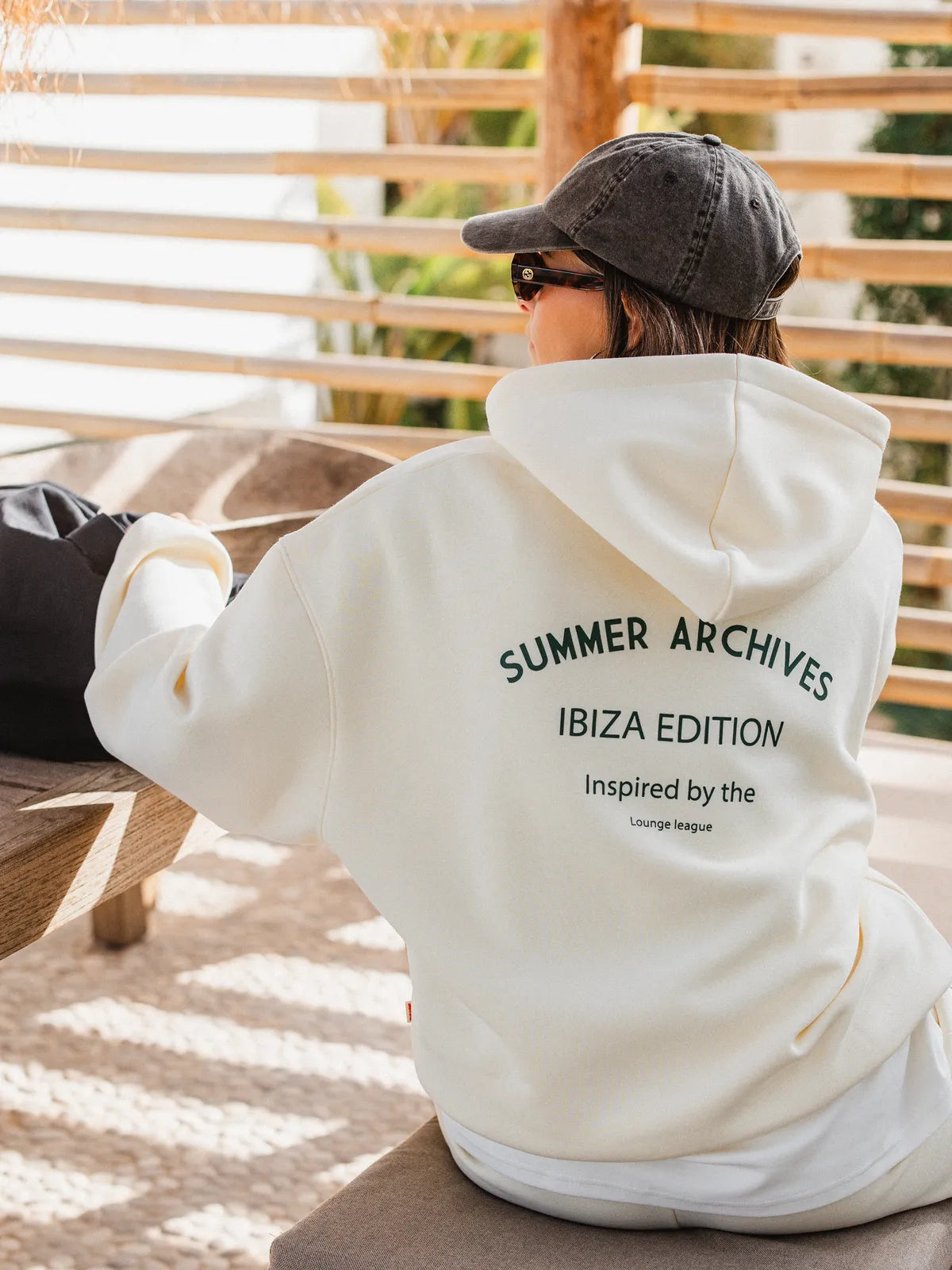 Buttergelber Lounge-Hoodie