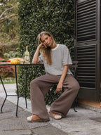 Weiß gestreiftes T-Shirt