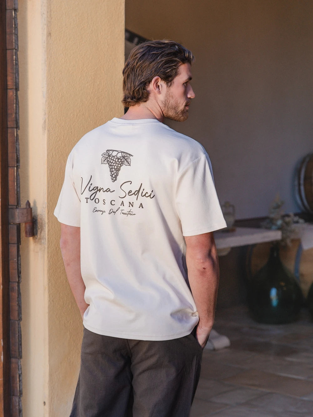 Creme-Trauben-Oversize-T-Shirt