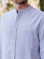 Henley-Shirt mit breiten schwarzen Streifen