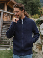 Marineblaue Strickweste