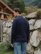 Marineblaue Strickweste