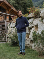 Marineblaue Strickweste