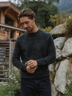 Grüner Pullover mit Melange-Details