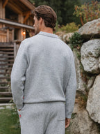 Graues Strick-Polohemd mit Tasche