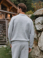 Graues Strick-Polohemd mit Tasche