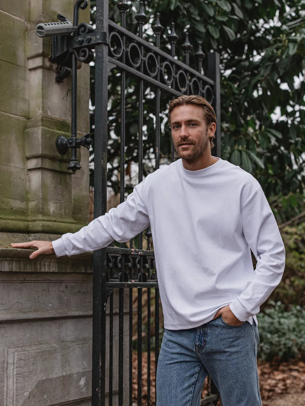 Weißes Oversize-Langarmshirt