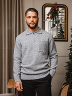 Graues Poloshirt mit gebürsteter Tasche