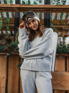 Graue Strickweste mit Reißverschluss