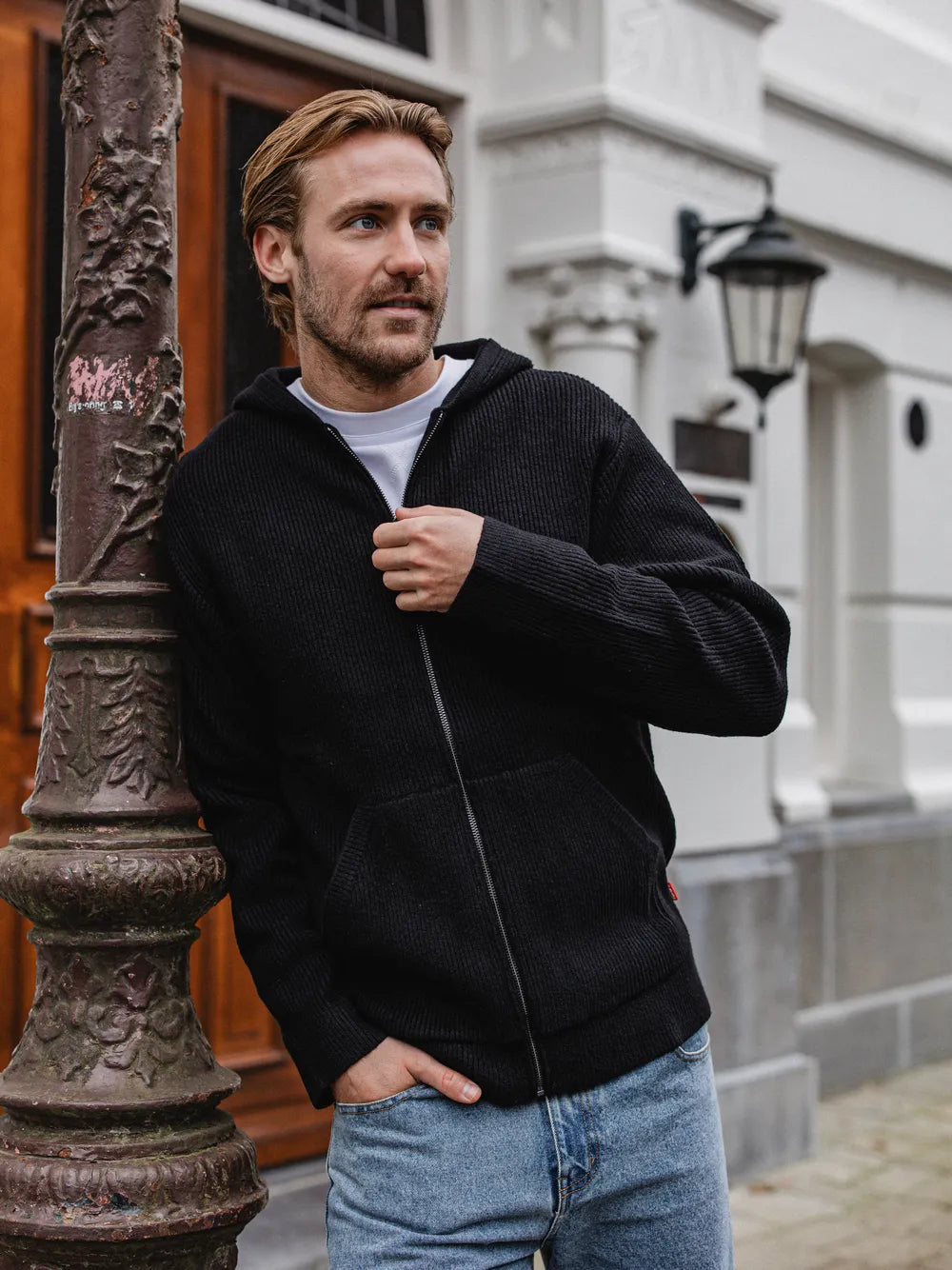 Schwarze Oversize-Strickweste