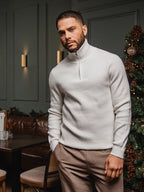 Off-White Rippstrickpullover mit halbem Reißverschluss