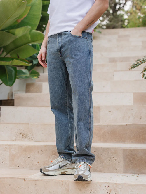 Neuer gewaschener blauer Denim