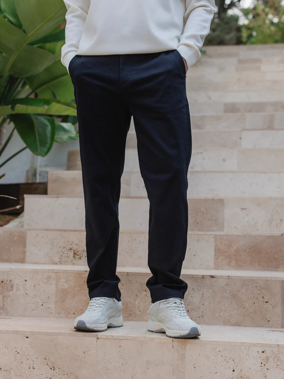 Marineblaue Baumwollhose