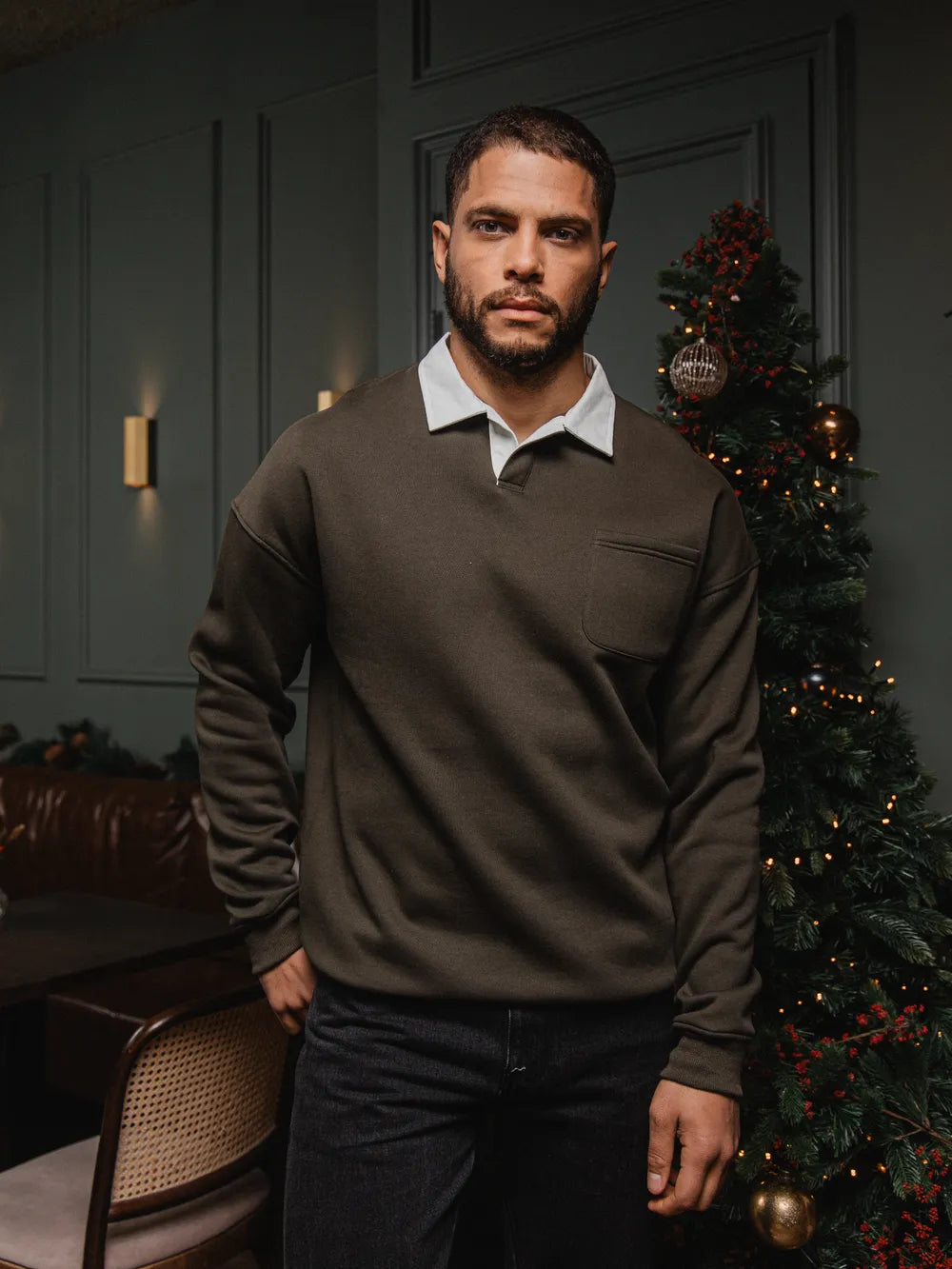 Polo-Pullover mit Army-Kragen im Oversize-Stil