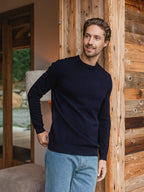 Marineblauer Wollpullover mit Rundhalsausschnitt
