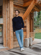 Marineblauer Wollpullover mit Rundhalsausschnitt