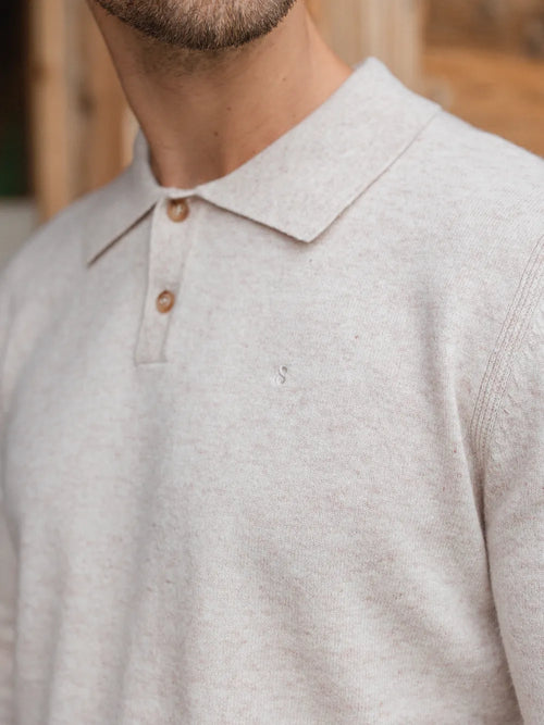 Beige meliertes Woll-Polohemd mit Knöpfen