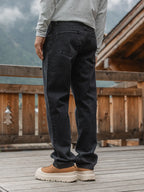 Verwaschene schwarze Jeans