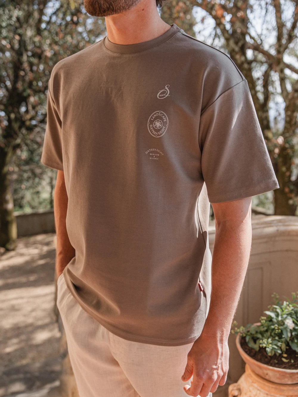 Braunes Italien Print Oversized T-Shirt