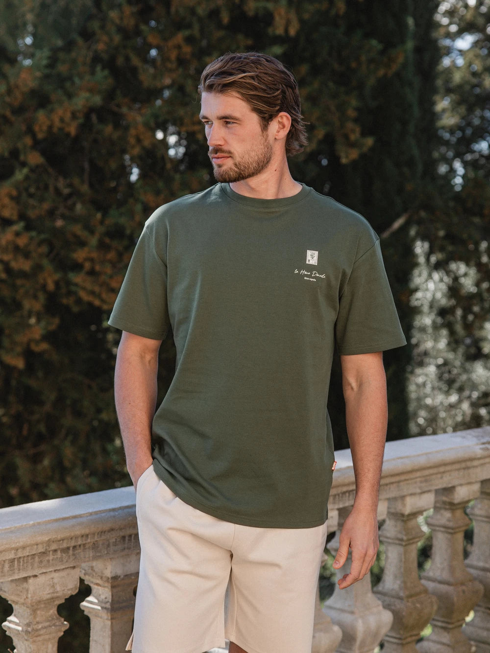 Übergroßes T-Shirt mit grünem Stempel