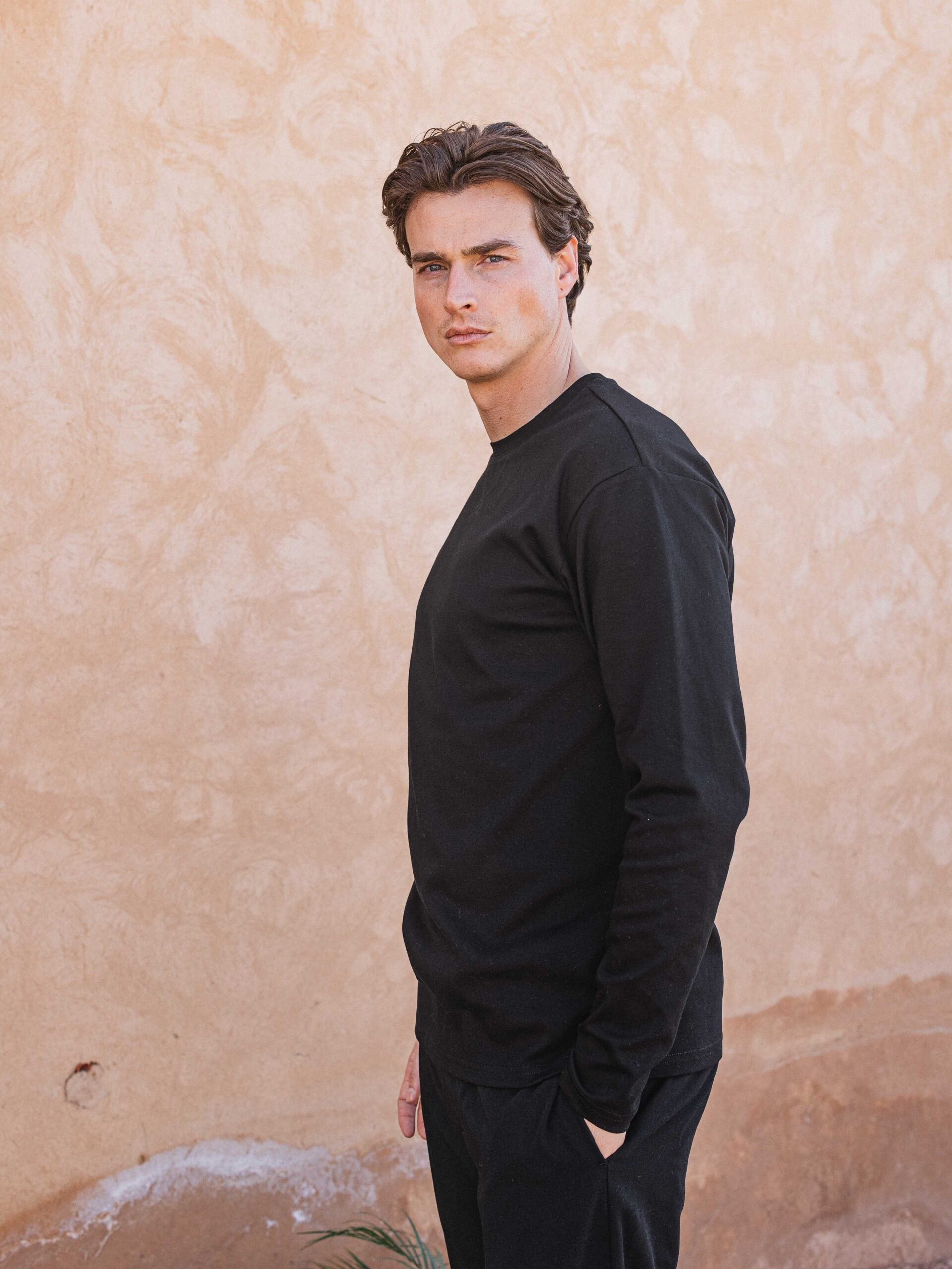 Black Oversized Longsleeve