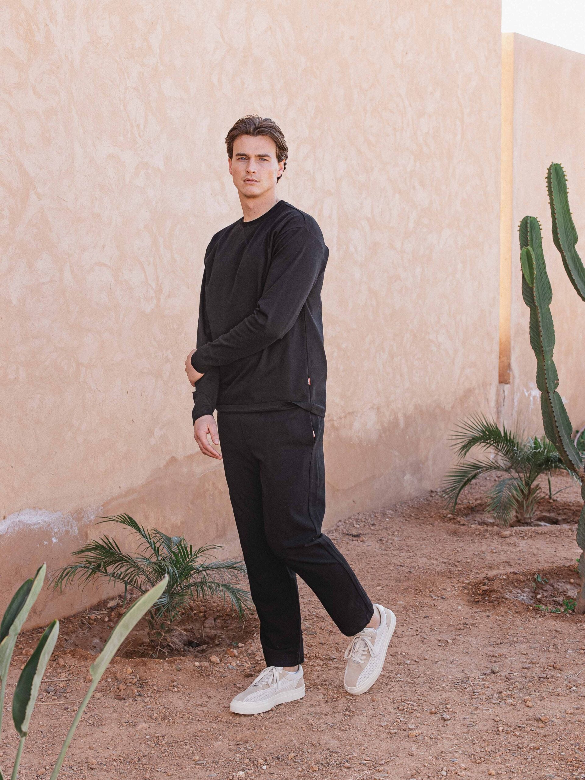Black Oversized Longsleeve