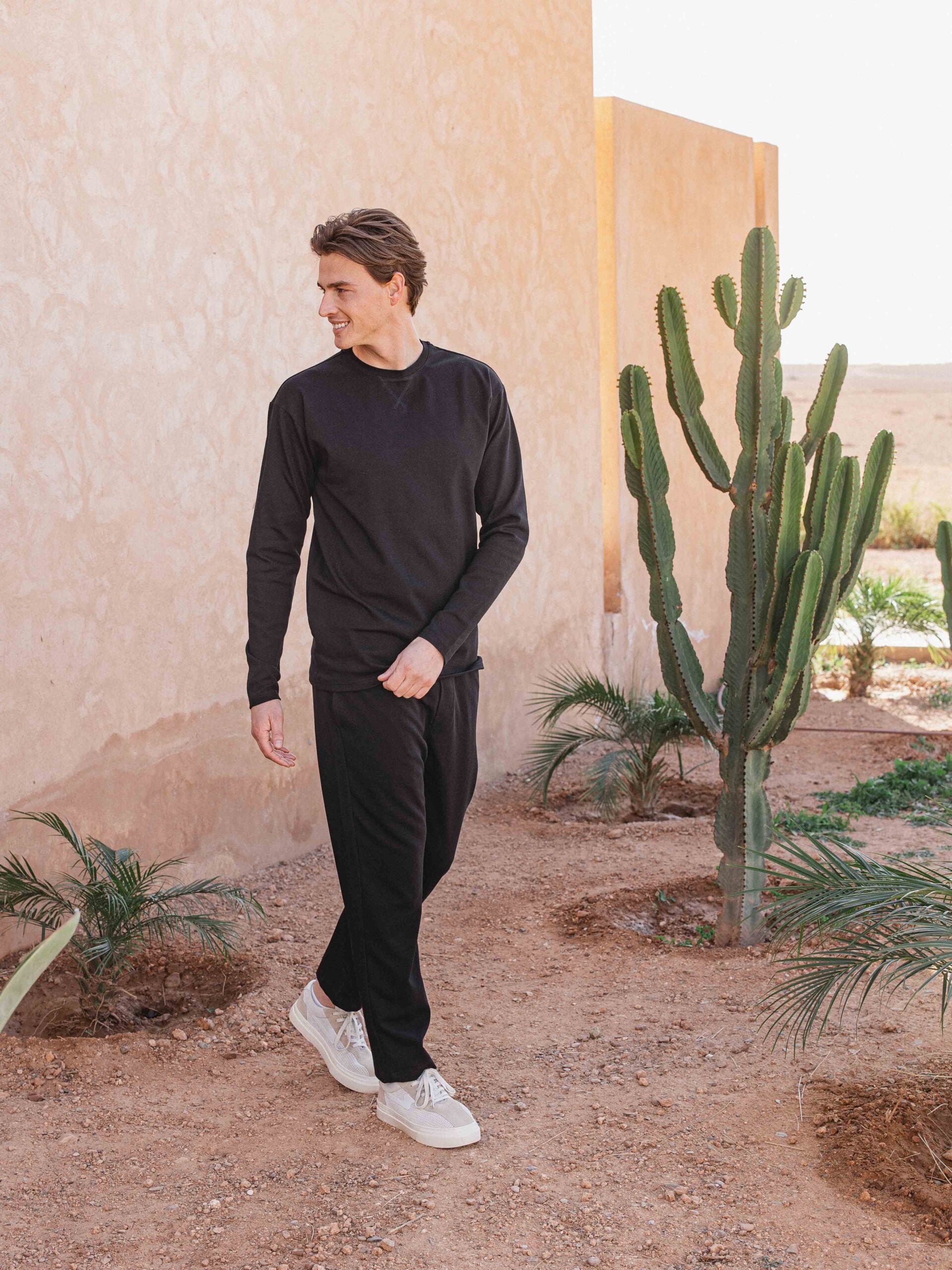 Black Oversized Longsleeve