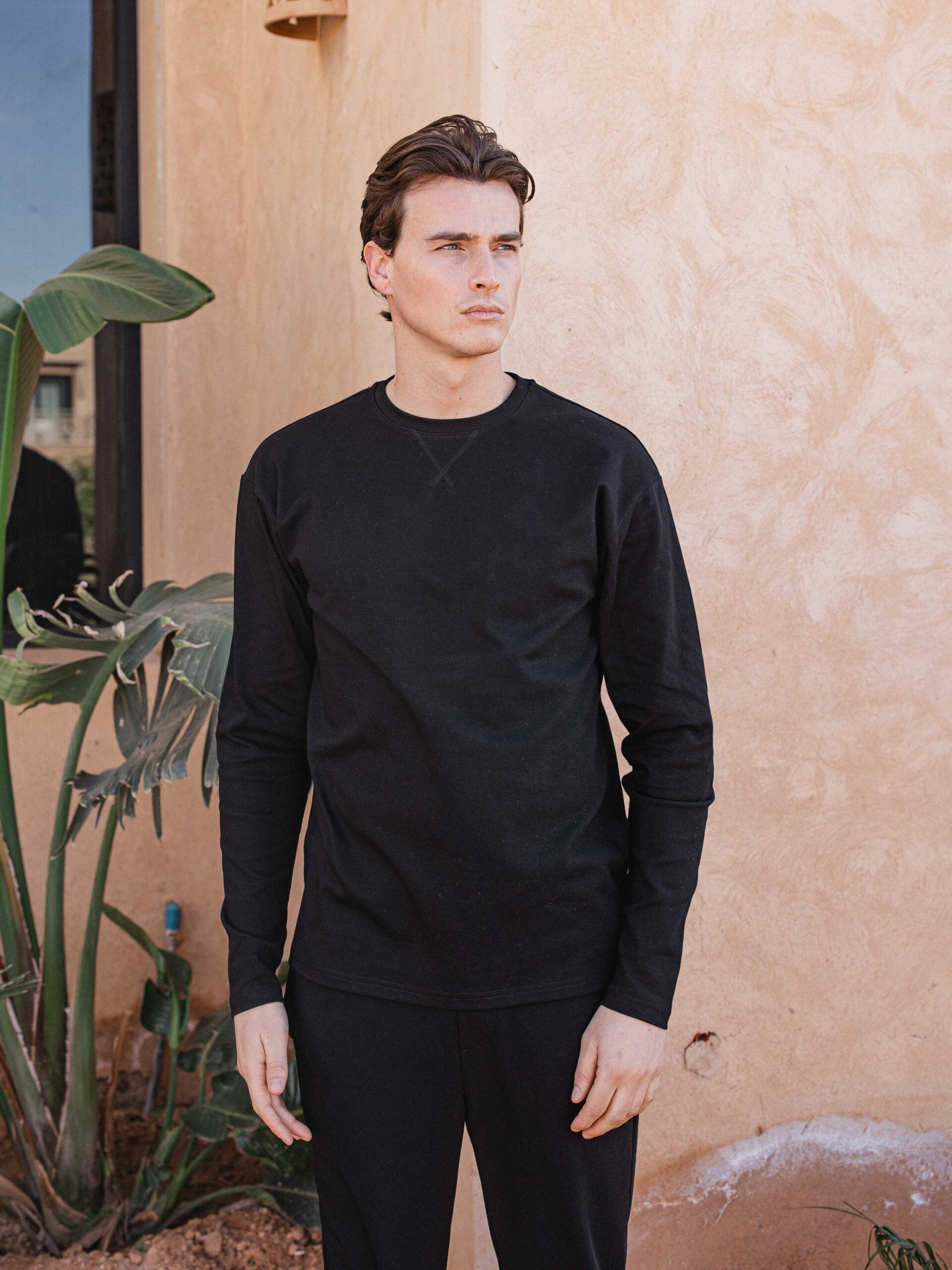 Black Oversized Longsleeve