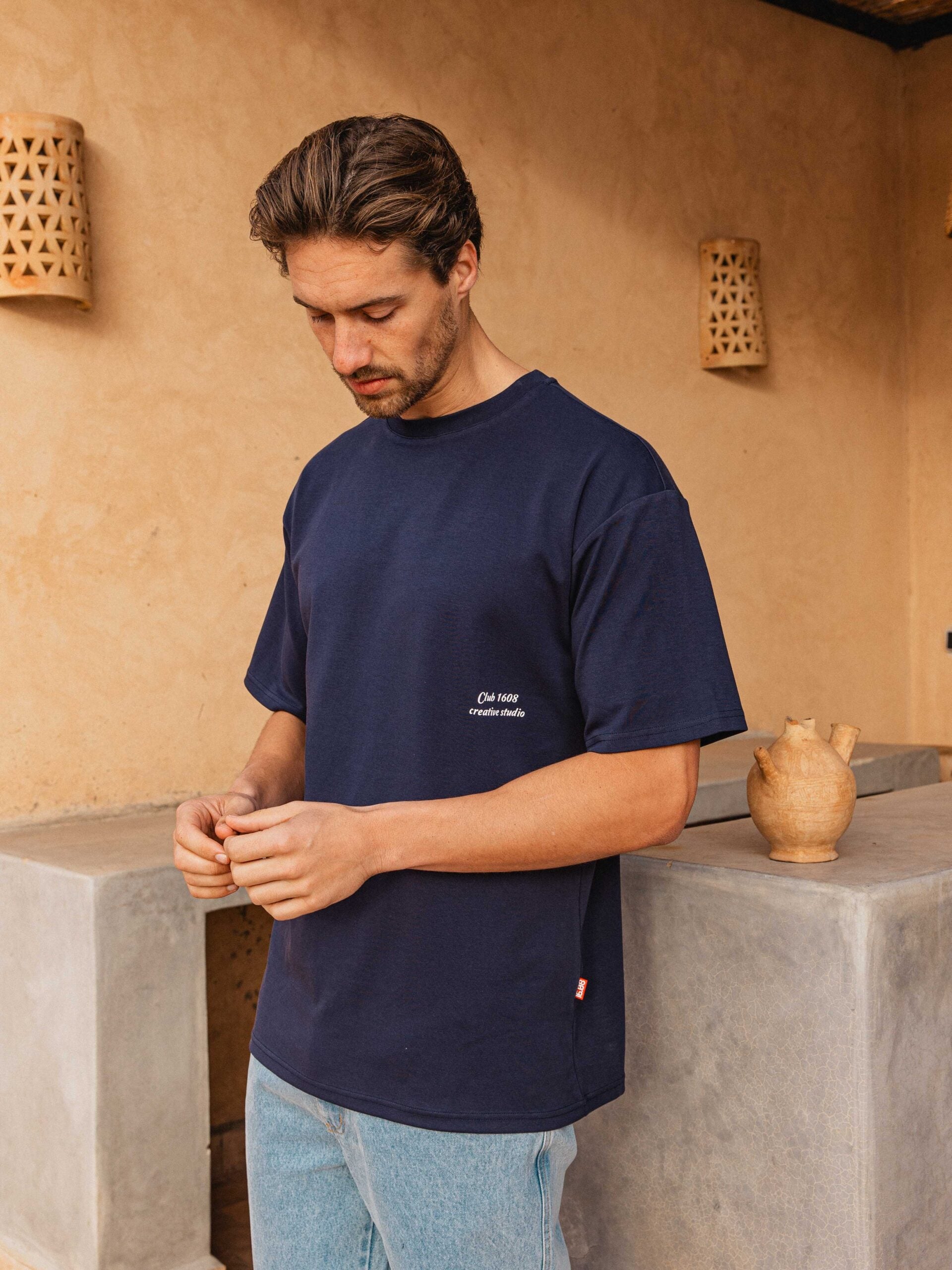 Marineblaues Oversize-T-Shirt mit Text