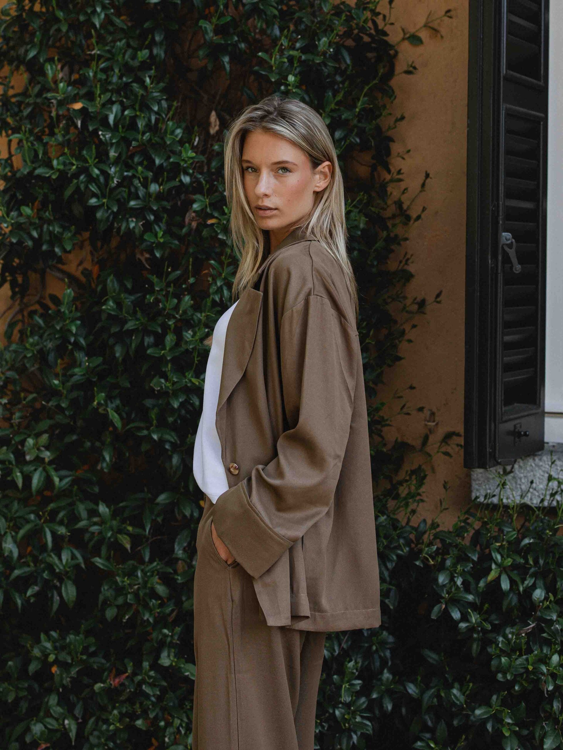 Brown Femme Blazer