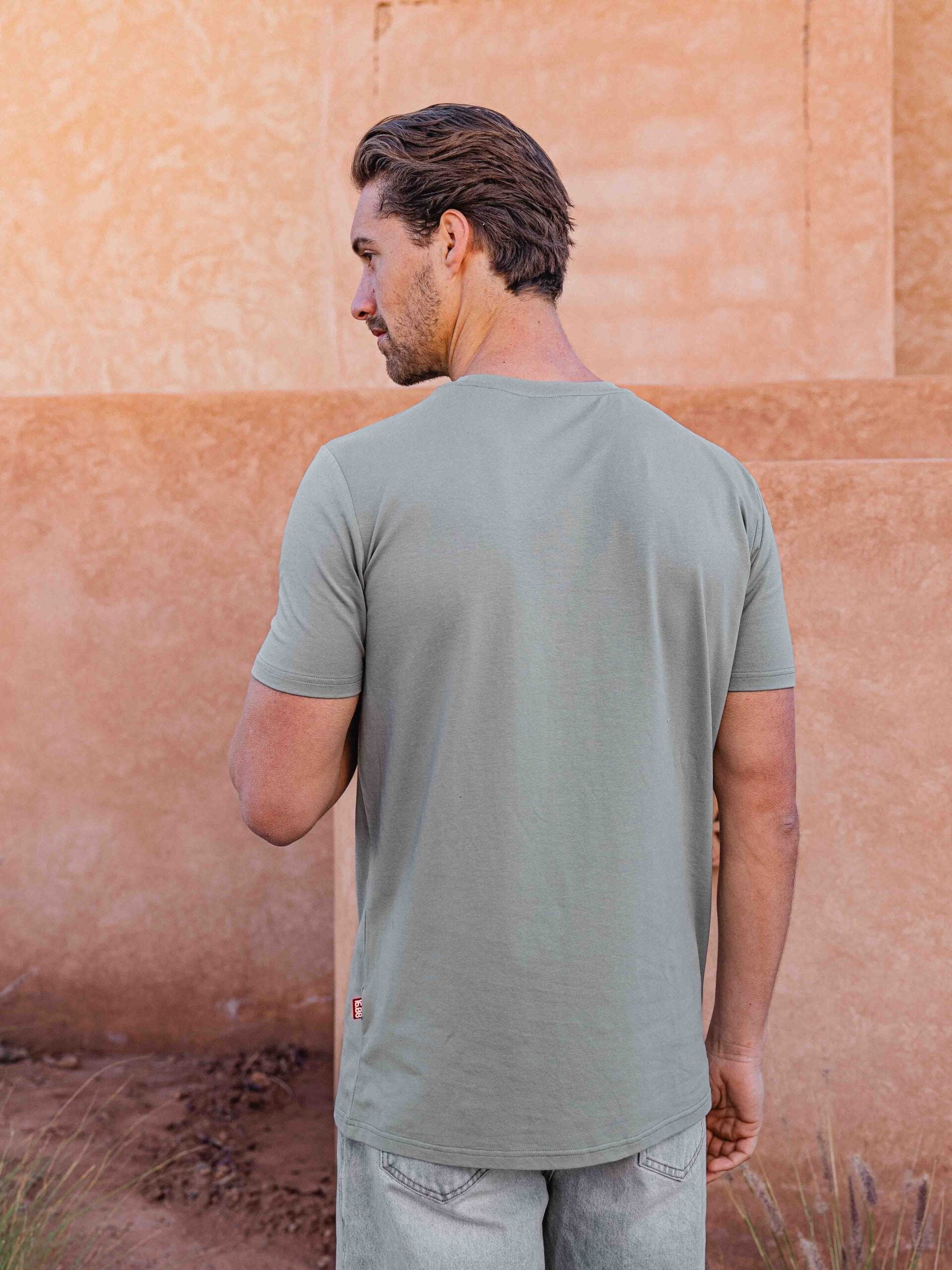 Slim-fit T-shirt