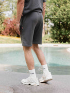 Dunkelgraue Strickshorts