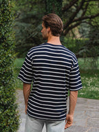 Übergroßes T-Shirt mit marineblauen Streifen