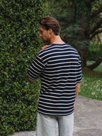 Übergroßes T-Shirt mit marineblauen Streifen