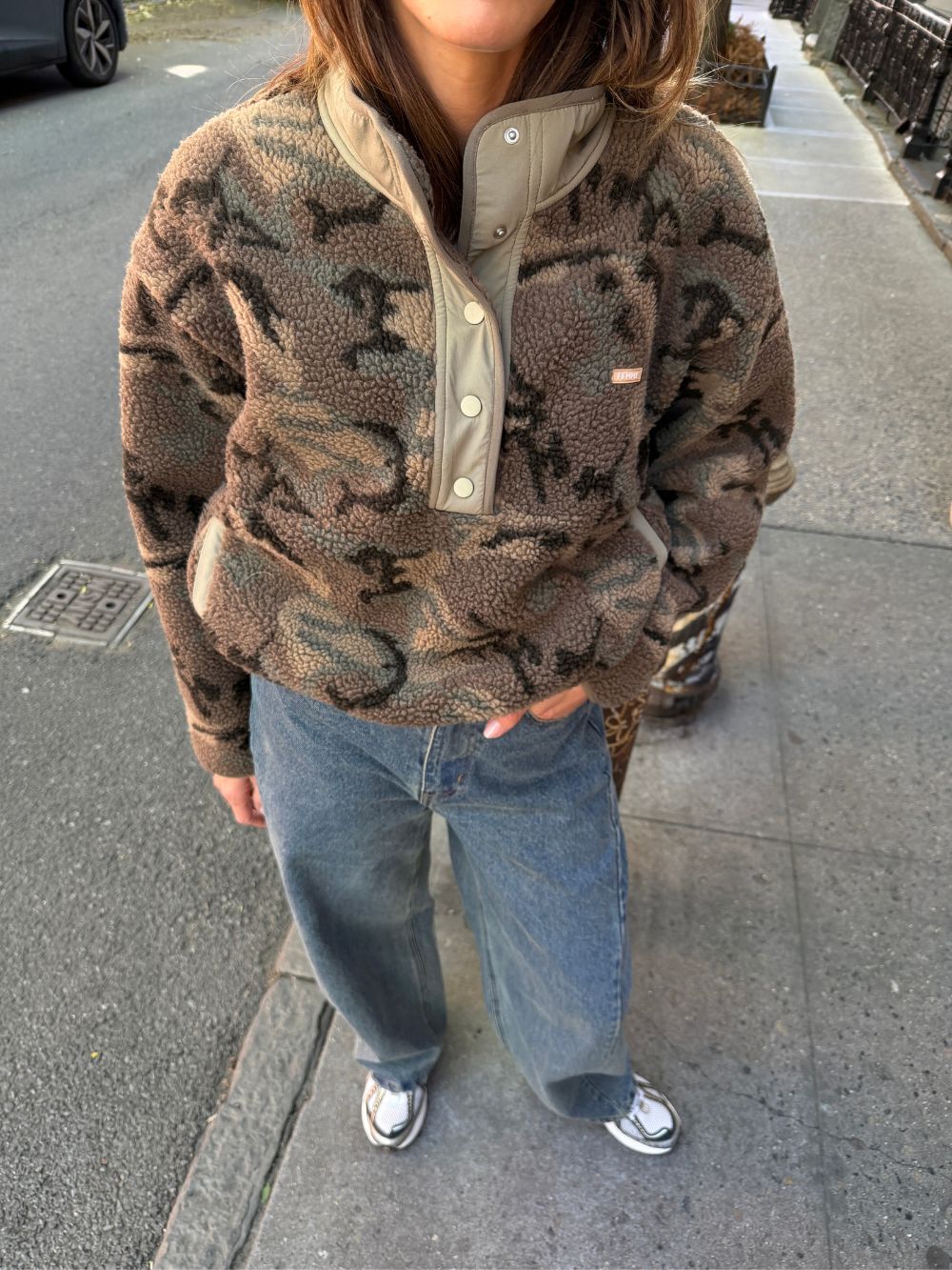 Camo Oversize Teddy Half Zip