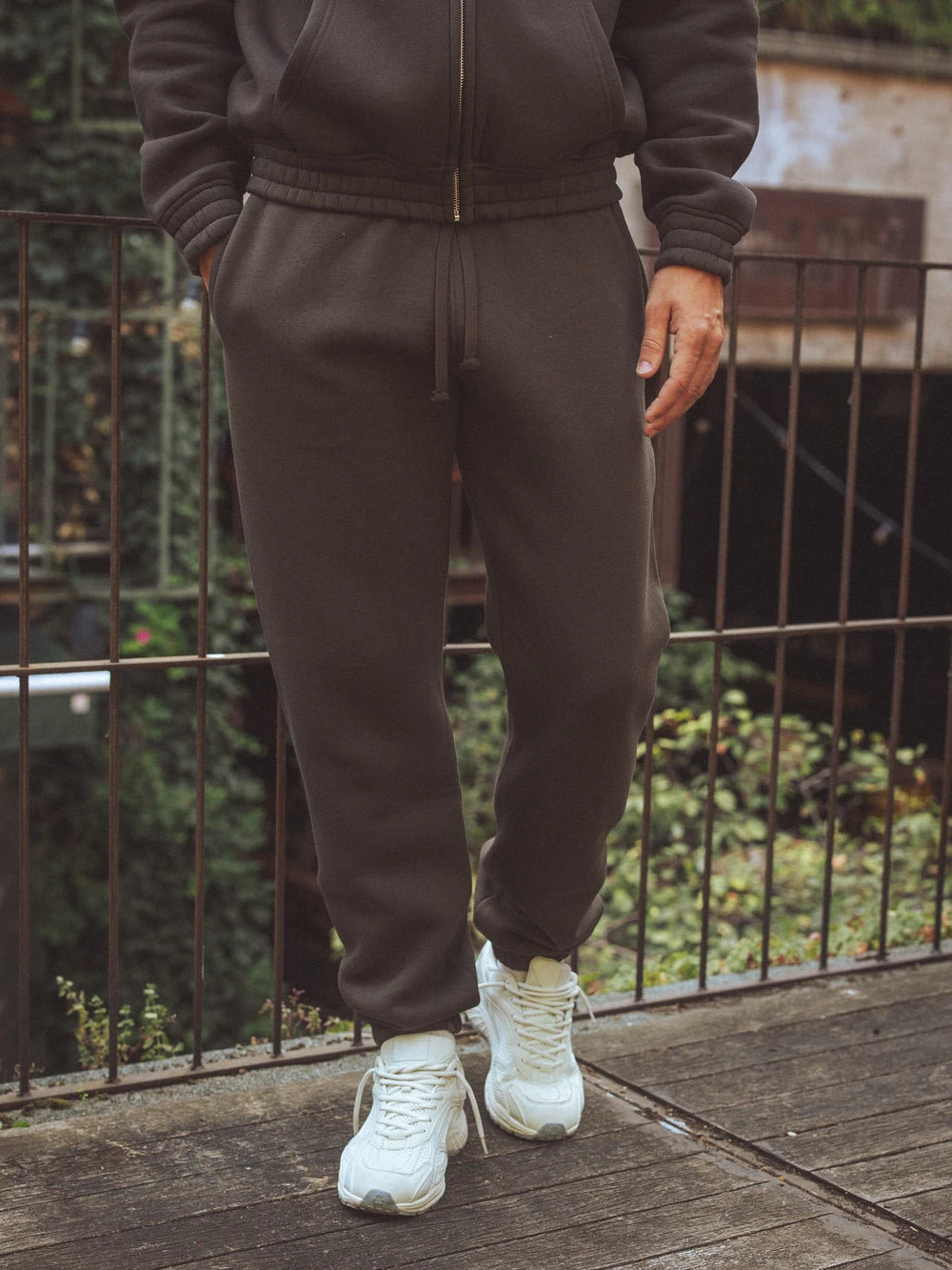 Donkerbruine joggingbroek