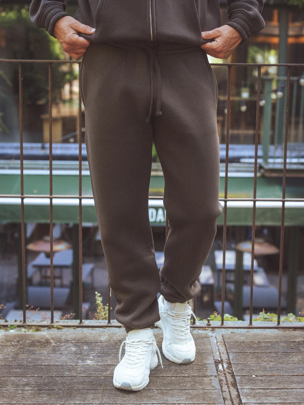 Donkerbruine joggingbroek
