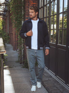 Marineblaue Collegejacke
