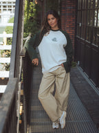 Grünes Langarmshirt mit Raglanärmeln