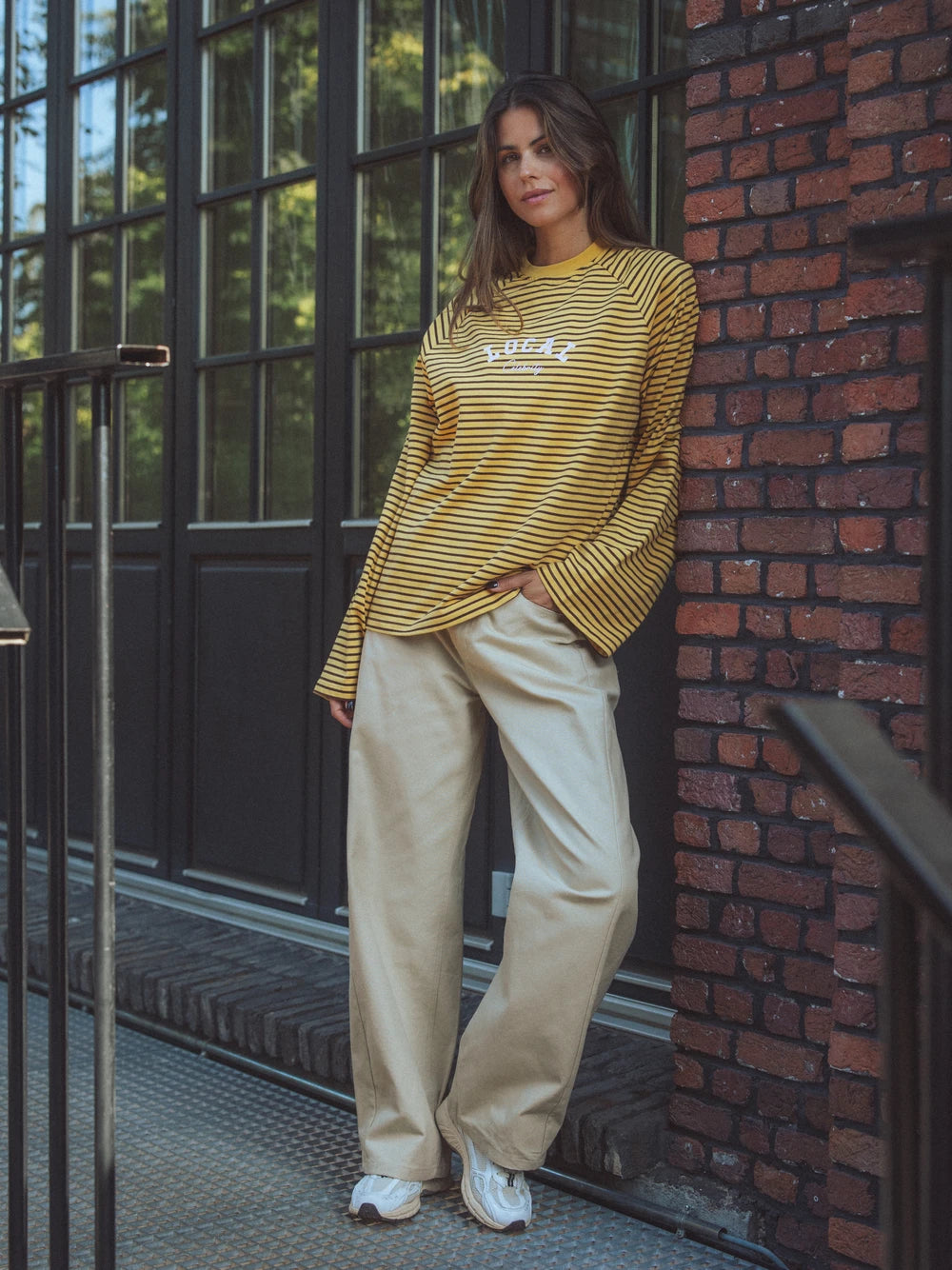 Gelbes Langarmshirt mit Streifen
