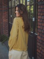 Gelbes Langarmshirt mit Streifen