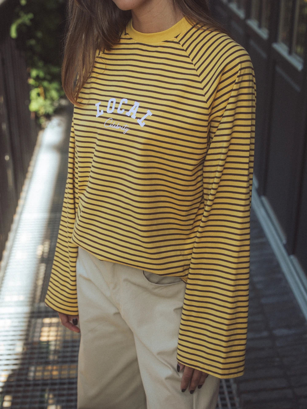 Gelbes Langarmshirt mit Streifen