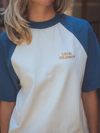 Blaues Raglan-T-Shirt