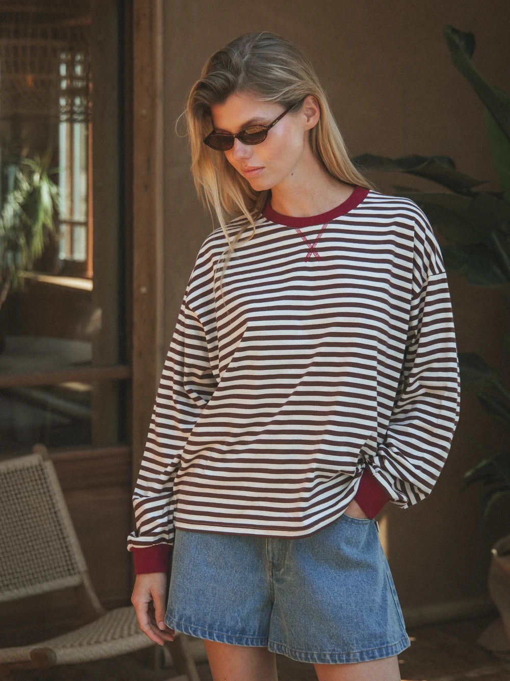 Braun/Rot gestreiftes Langarmshirt