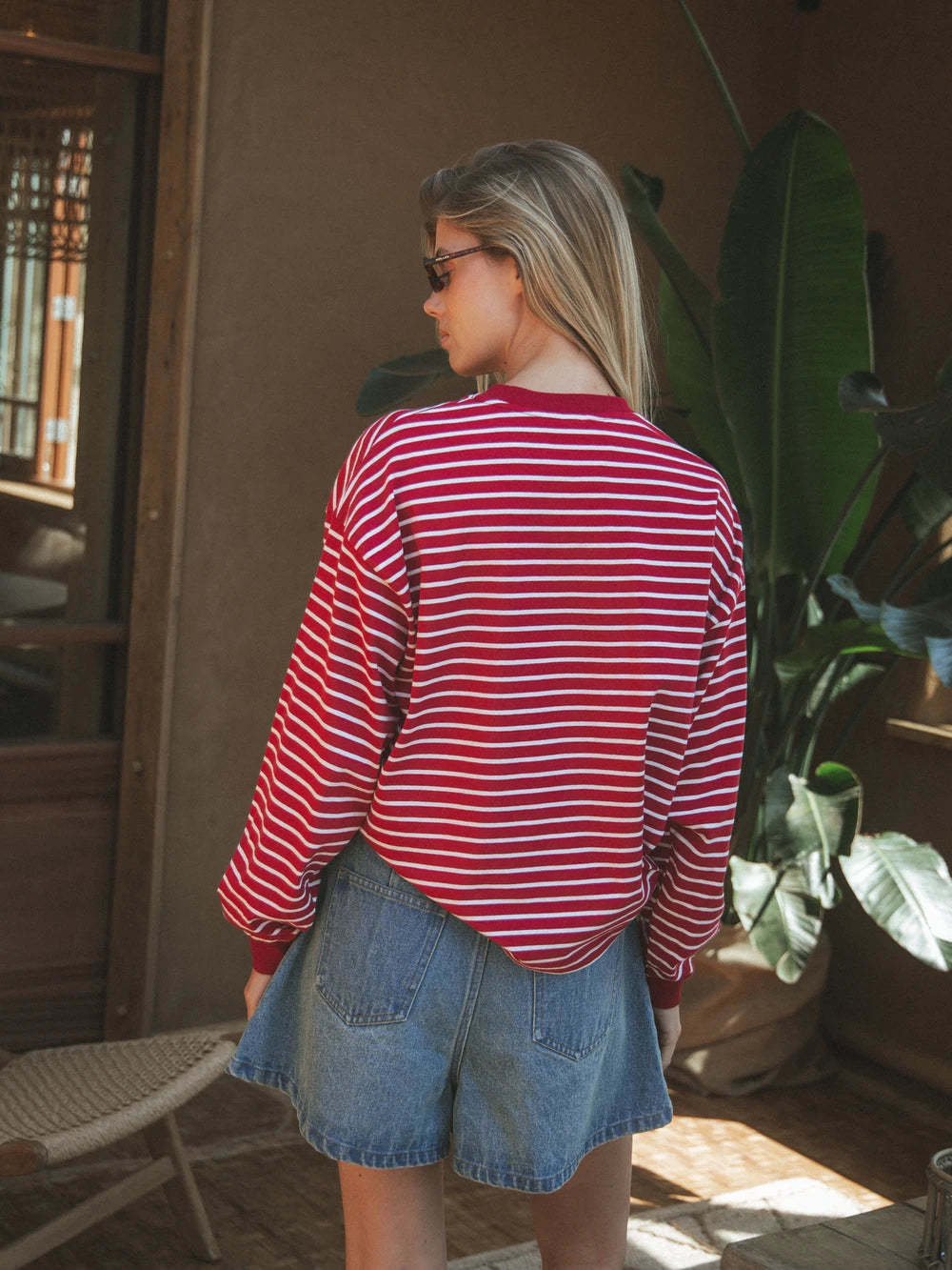 Rot gestreiftes Langarmshirt
