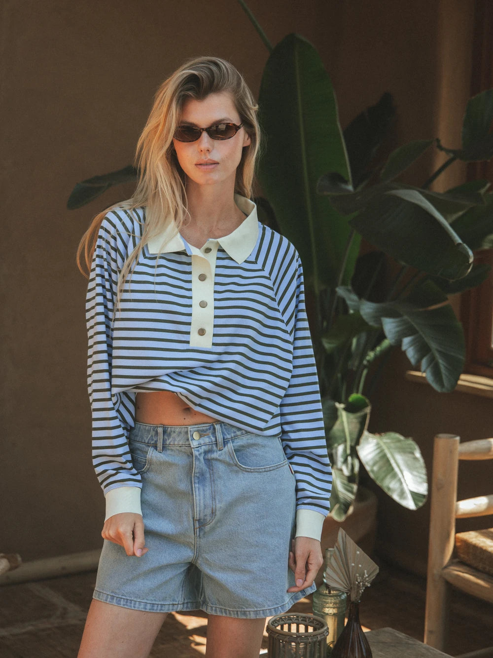Hellblau gestreiftes Oversized-Polo