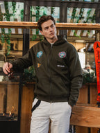 Übergroße Skiclub-Weste der Armee