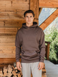 Brauner Oversize-Hoodie mit charakteristischem Logo