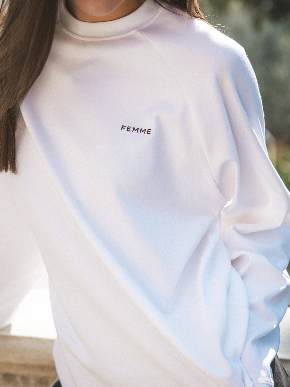 Weißes Langarmshirt mit Raglanärmeln